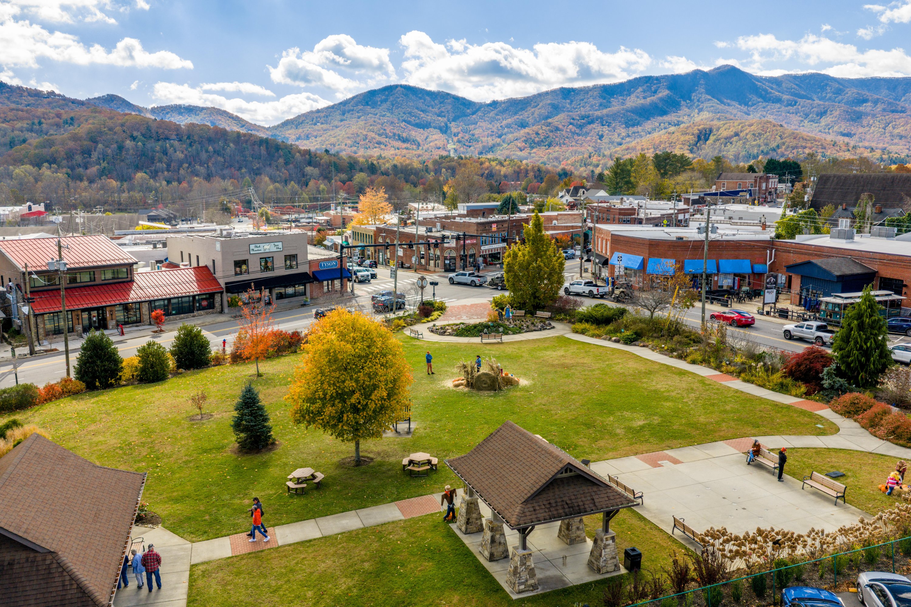 The Top 10 Things to Do in Black Mountain, NC | Explore Asheville